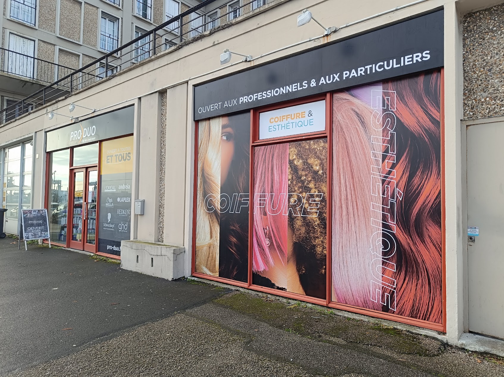 Vitrophanie facade salon PRO DUO Coiffure Esthetique Le Havre - Peppergraphik